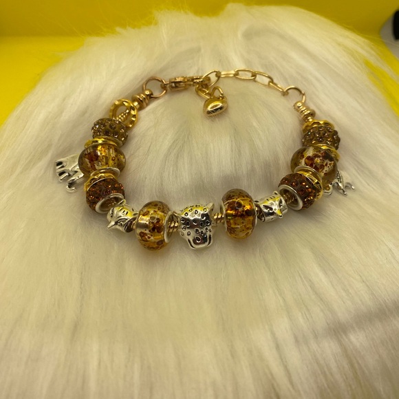 Deluxe charm bracelets, silver plated, snake chain with heart-shaped clasp. - Picture 2 of 13